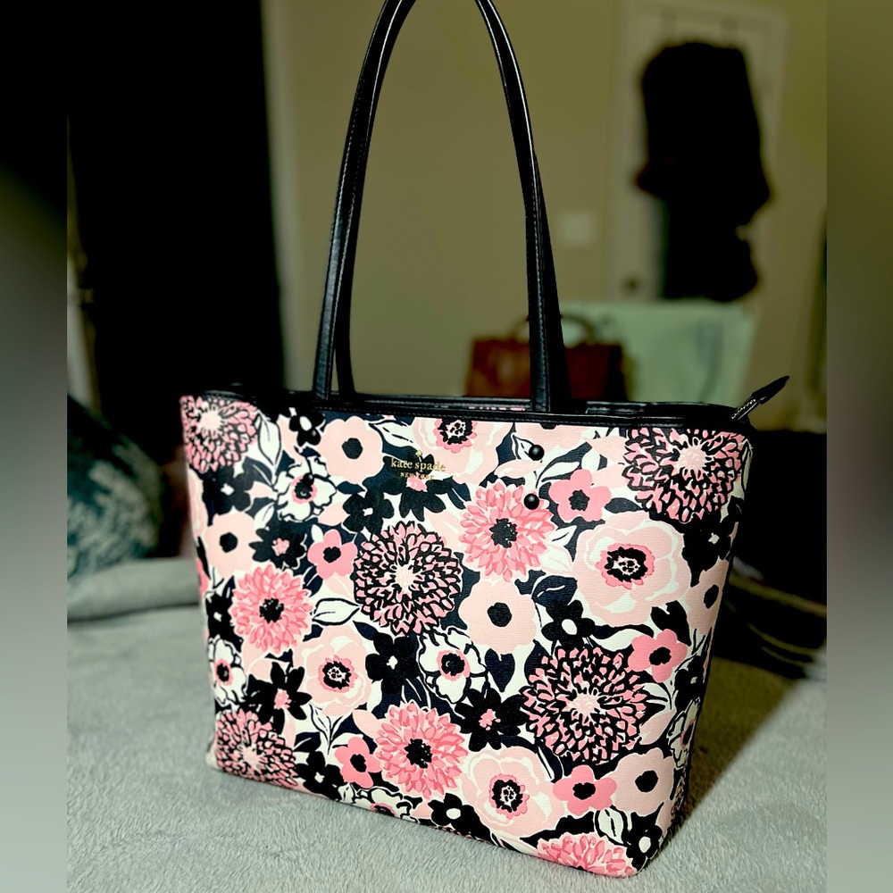 Kate Spade Dahlia Floral Tote bag in excellent condition (like new) - Picture 7 of 9